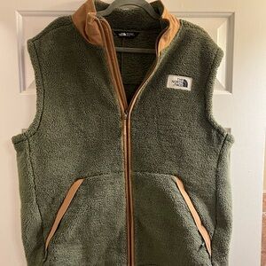 North Face Fleece Vest NWOT XL